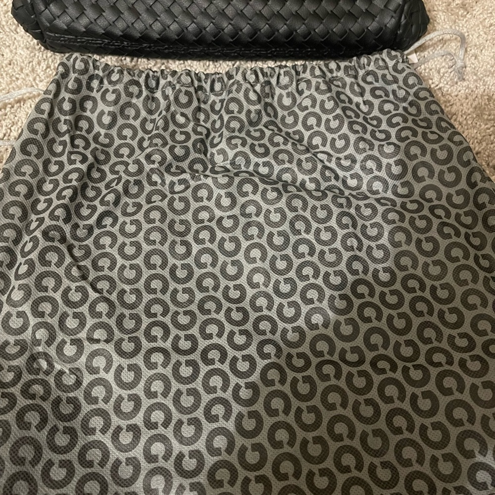 Black gray label clutch